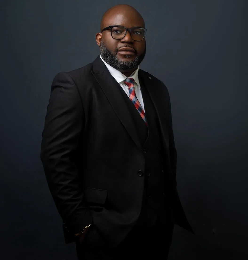 Dr Olutobi Oyebanjo